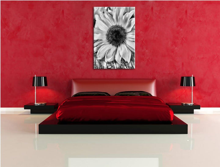 Pixxprint Monocrome, Sonnenblumen auf altem Holztisch, Format: 100x70 auf Leinwand, XXL riesige Bild