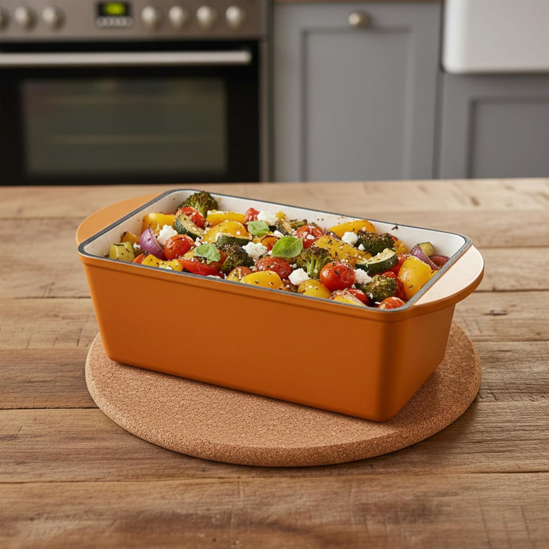 Mahlzeit Gusseisen Bräter mit Deckel emailliert | 3 Liter | Sunny Orange | Backofengeeignet, Indukti