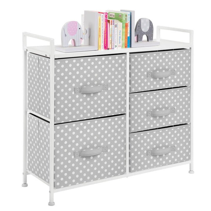 mDesign Kommode mit 5 Schubladen – breiter Schubladenschrank fürs Kinderzimmer – Kleiderkommode mit