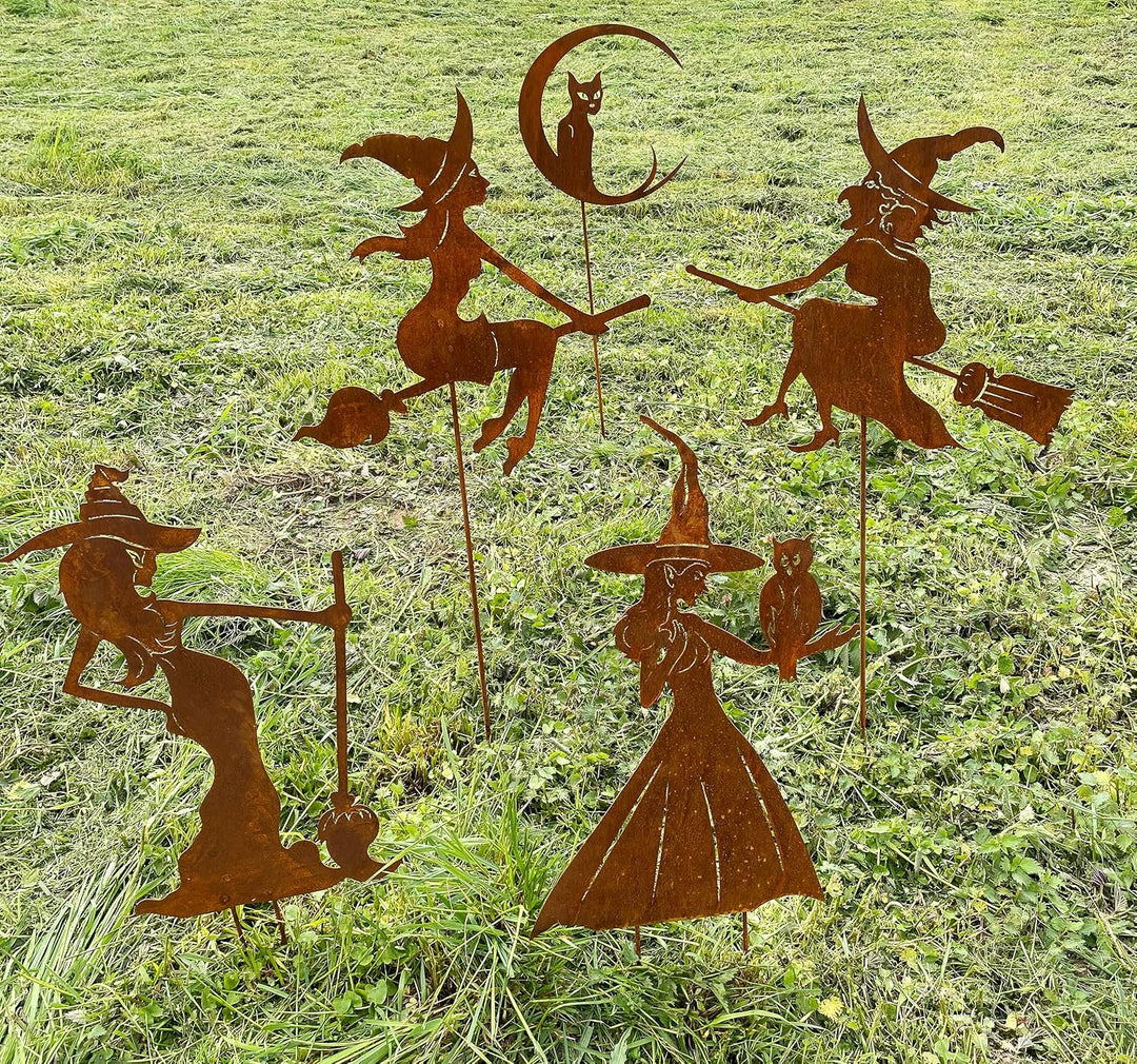 Gartenfigur Sexy Hexe stehend mit Besen klein 40x23cm Gartenstecker Edelrost Gartendeko Wetterfest R