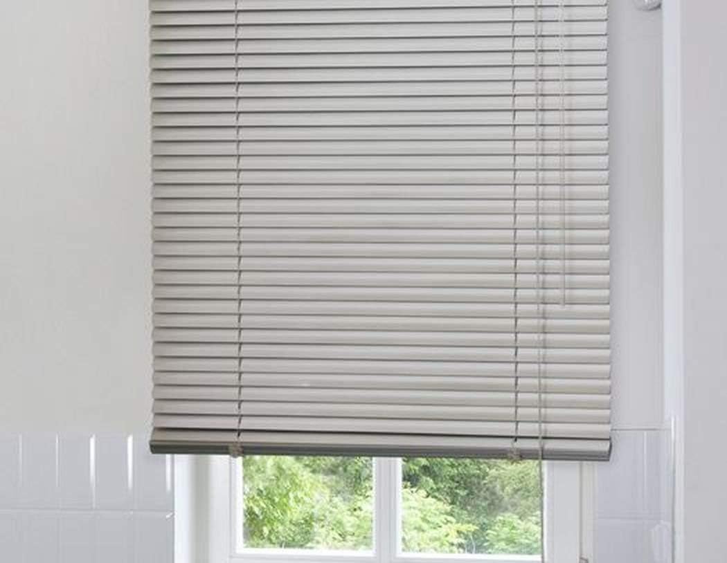 Alu Jalousie Silber - Breite 40 bis 220 cm - Höhe 140/170 / 240 cm - Tür Fenster Rollo Jalousette Al