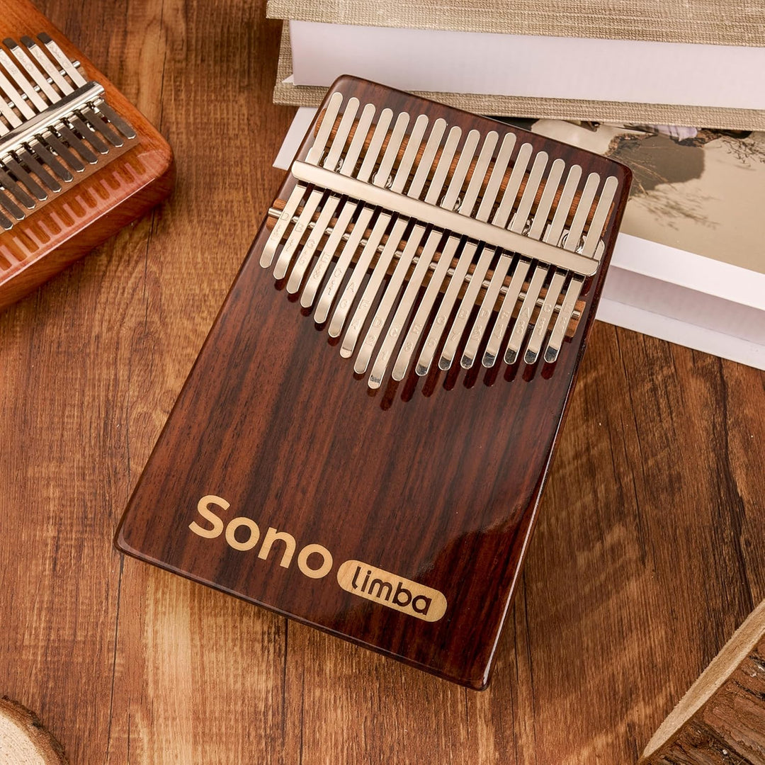 Kalimba "Sonolimba" mit 17 Schlüsseln in C - Dur aus Rosenholz - Daumenklavier inkl. Set mit Liederb