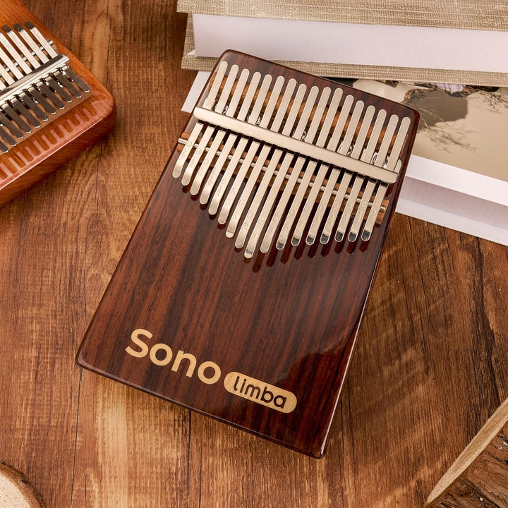 Kalimba "Sonolimba" mit 17 Schlüsseln in C - Dur aus Rosenholz - Daumenklavier inkl. Set mit Liederb