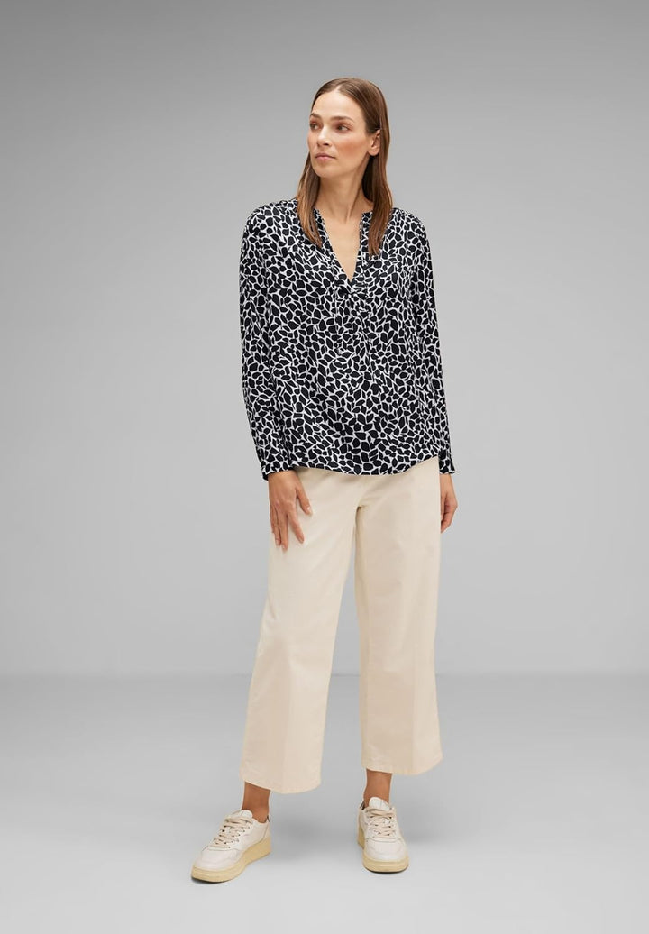 Street One Damen Gemusterte Satin Bluse 42 Deep Blue, 42 Deep Blue