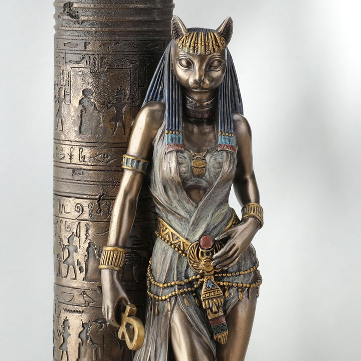 Zeckos gyptische göttin bastet auf s?ule lehnend statue Bronze 10 3/4 Inches Tall