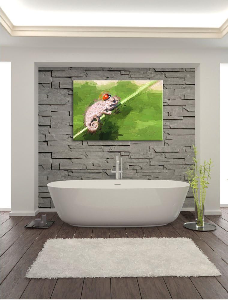 Pixxprint Gecko mit einem Marienkäfer / 100x70cm Leinwandbild bespannt auf Holzrahmen/Wandbild Kunst