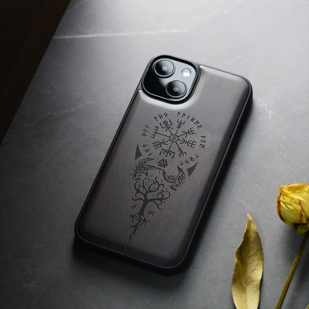 Carveit Magnetisch Hülle für iPhone 14 Plus [Elegante Schwarzholz] [Weich TPU Stossstange] Stossfest