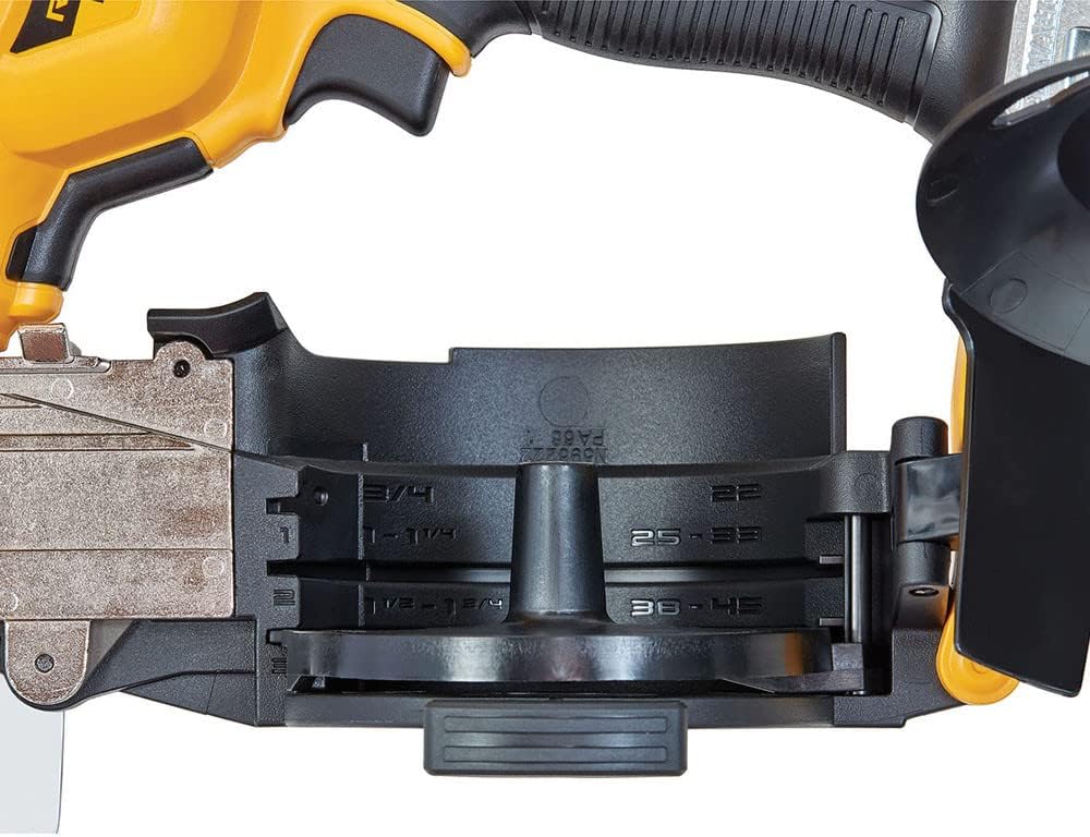 DCN45RND2 XR Brushless Roofing Coil Nagler 18V 2x2.0Ah Li-Ion