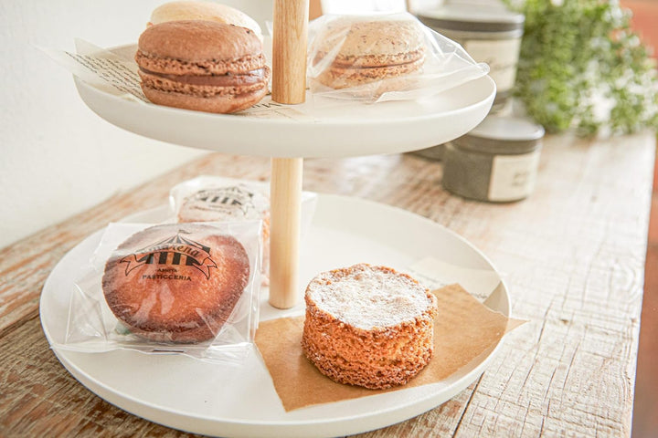 YAMAZAKI Tosca' 2419 3-stufiger Dessertständer für Wohnzimmer, Küche, Stahl, Holz, Weiss, L B 20 x H