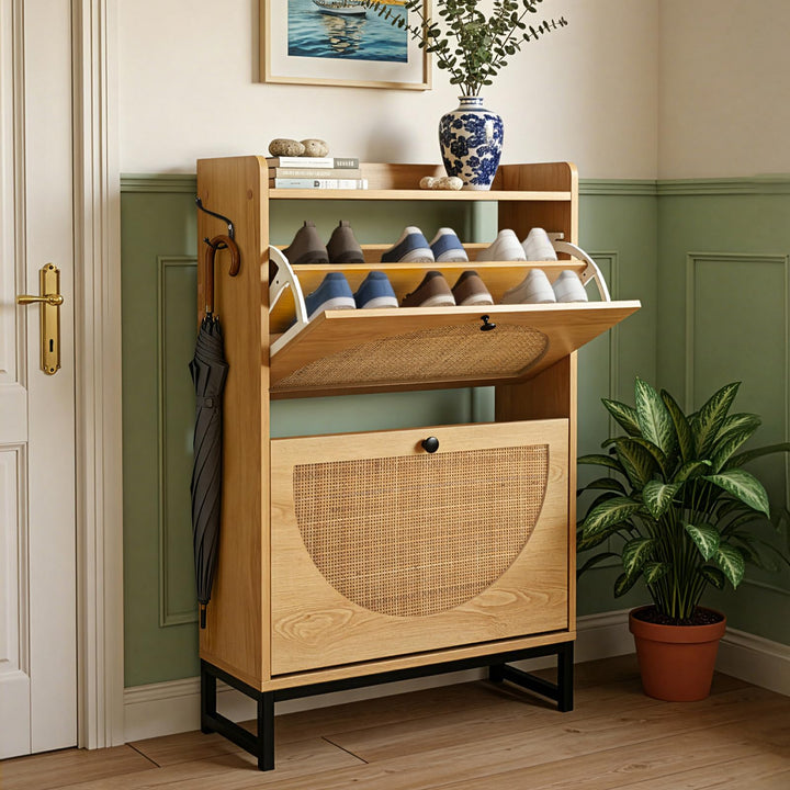 Rattan Schuhschrank Schmal, 2/4 Klapptüren, Platzsparender Schuhkipper mit verstellbaren Böden, 23,8