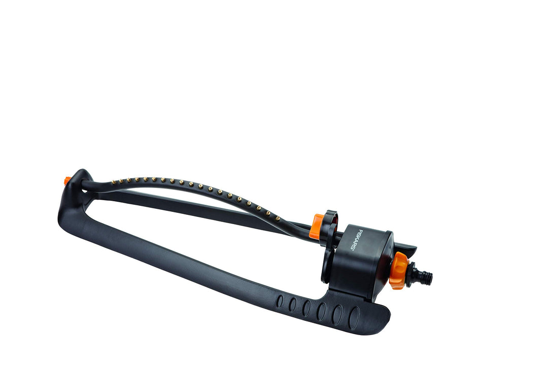 Fiskars Oszillierender Sprinkler L, Einfaches Einstellen der Reichweite, Wassersparend, Robuster Kun