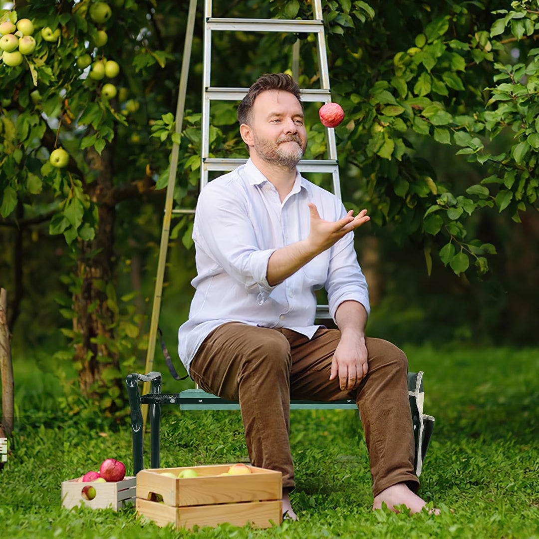 Kniebank für Gartenarbeit, gepolsterter Sitz, Klappbar, Arbeitshocker mit Werkzeugtasche, 59 x 49 x
