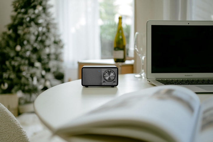 SANGEAN WR-7 Plus (2. Generation) – Kompaktes Retro Radio mit Bluetooth Lautsprecher, FM-Empfang, in