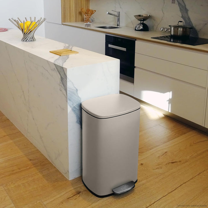 Spirella Mülleimer, Abfalleimer, Treteimer für die Küche, 50 Liter, Softclose, Inneneimer aus Kunsts