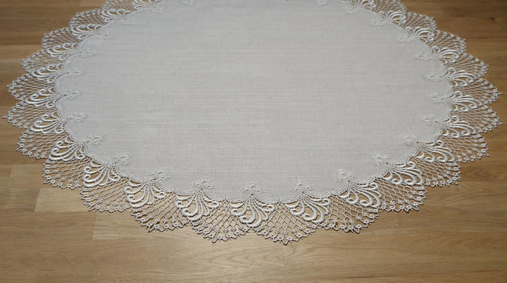 Plauener Spitze by Modespitze 3086L_14_130 Tischdecke Nizza L, Grösse 130 cm, rund 130 cm rund, 130