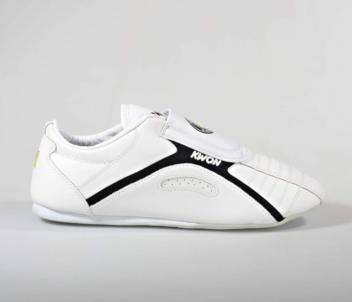 Trainingsschuhe Kick Light in 2 Farben (weiss, 41)