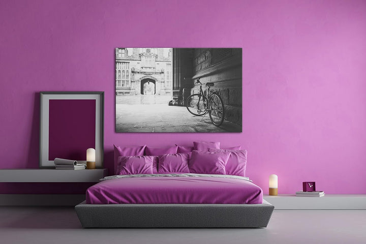 deyoli Fahrrad in einem alten Stadtviertel Effekt: Schwarz/Weiss im Format: 60x40 als Leinwandbild,