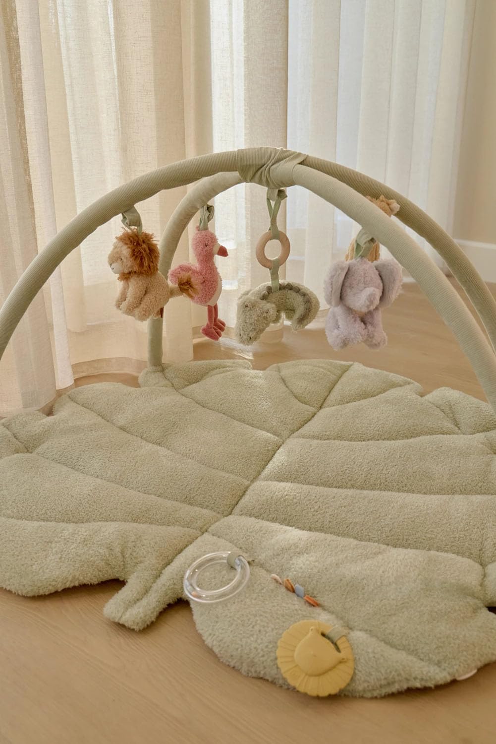 Little Dutch Krabbeldecke mit Spielbogen - Spieldecke - Activity Matte - Unisex - für Babys ab der G