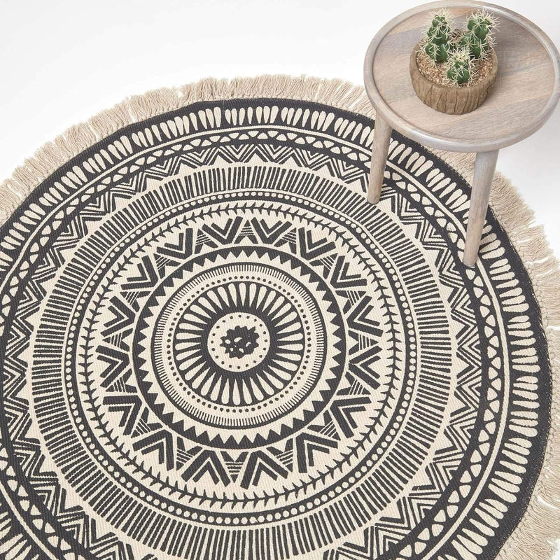 Homescapes runder Teppich, schwarz-weiss Gemustert, 145 cm grosser Mandala-Teppich mit Fransen aus 1