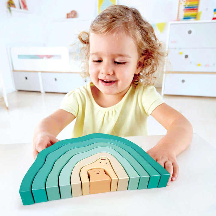 Hape Stapelblöcke Eisbären in der Arktis - Bogen aus Holz, Montessori Motorikspielzeug, buntes Holzb