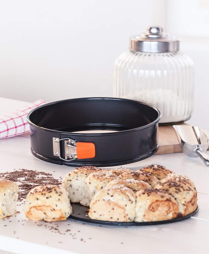 Le Creuset Antihaft Springform, Rund, Ø 26 cm, Sauerteigbeständig, Aus Karbonstahl gefertigt, Anthra