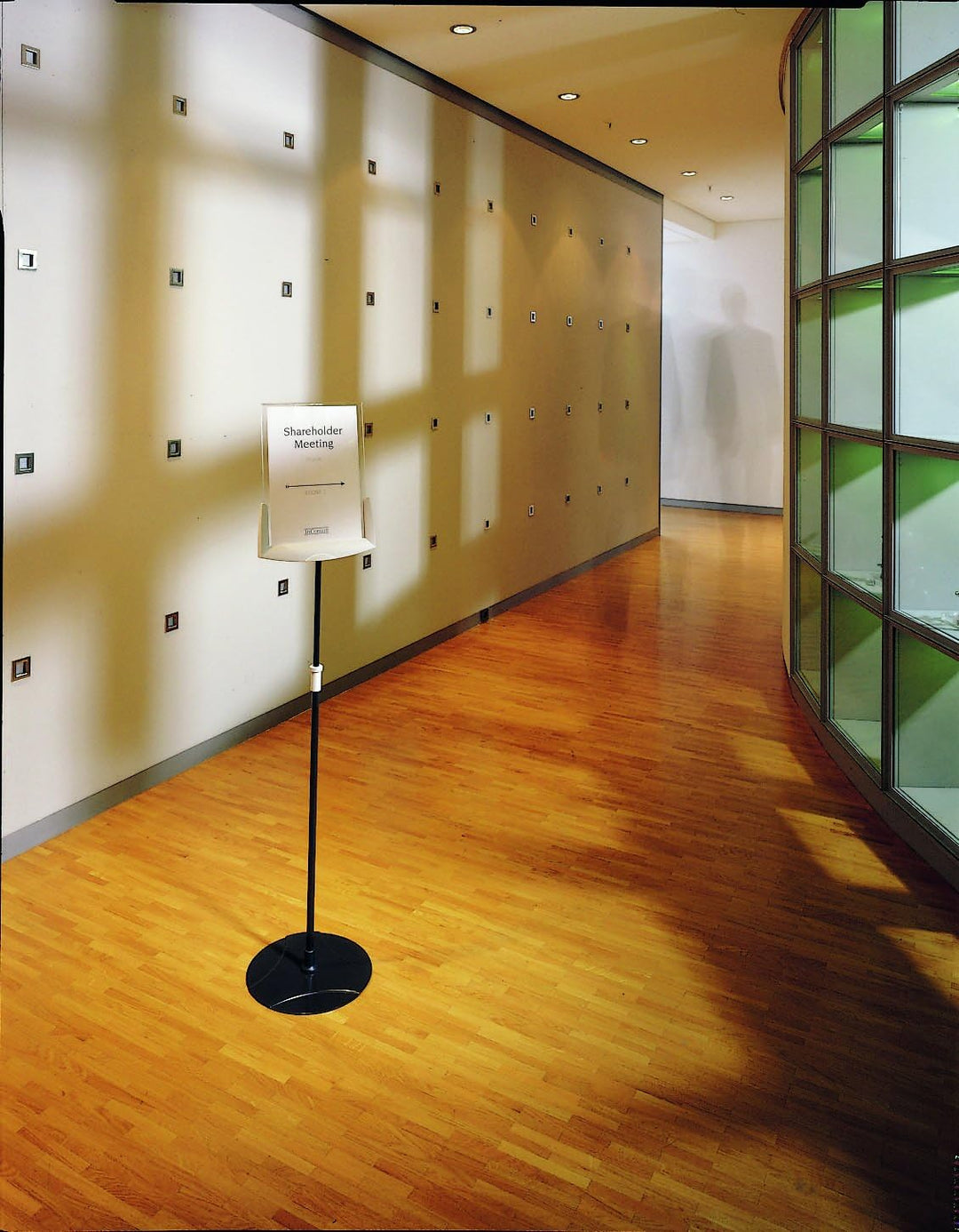 Durable Infoständer mit Acryl-Sichttafel A4, höhenverstellbar, anthrazit/grau, 558957 Bodenschild, B