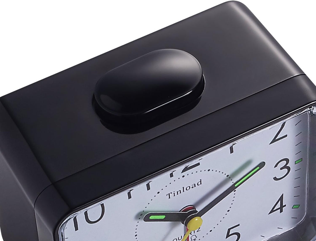 Tinload Analog Seniorenwecker mit Nachtlicht, 4 Zoll grosses Zifferblatt, Tischuhr mit Schlummerfunk