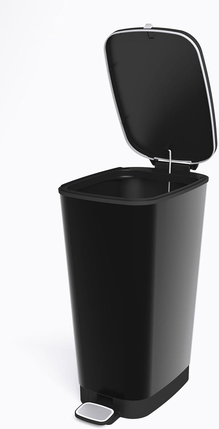 Curver KIS Chic Bin Style Treteimer 45l mit Deckel und Pedal, Müllbeutelaufhängung, schwarz metallic