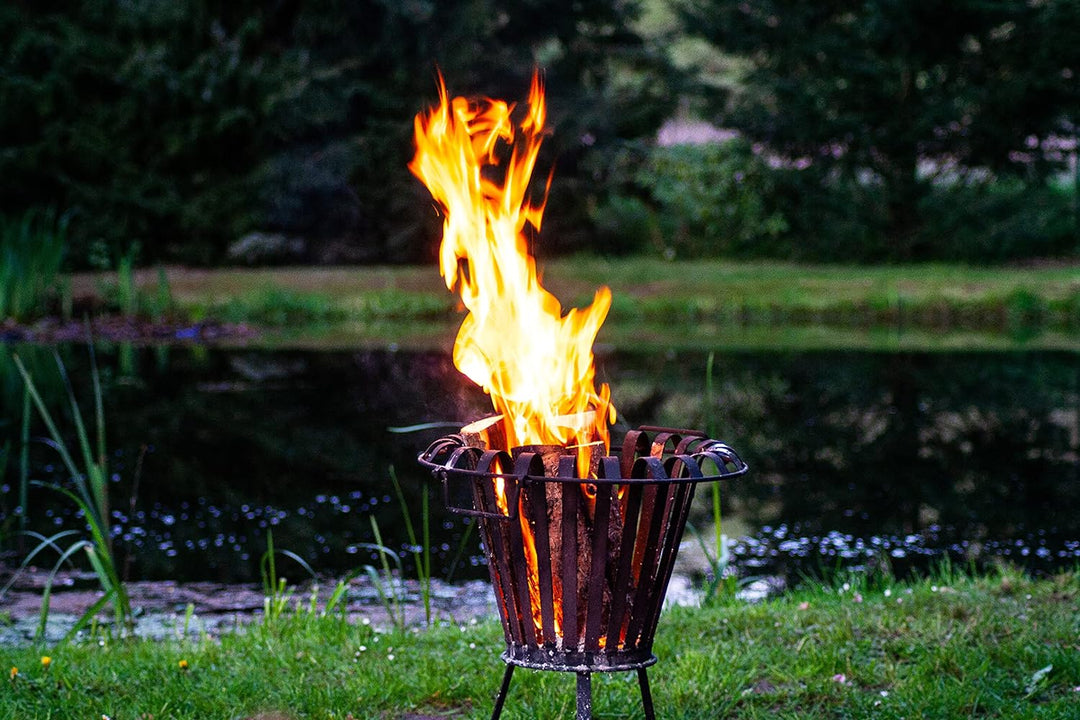 H-O Anfeuerholz Netze a 3 Kg, Anzündholz, Holzstücke, trocken, sofort einsetzbar (8 * 3kg), 8 * 3kg