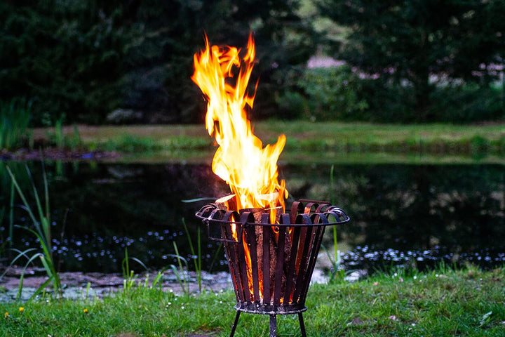 H-O Anfeuerholz Netze a 3 Kg, Anzündholz, Holzstücke, trocken, sofort einsetzbar (8 * 3kg), 8 * 3kg