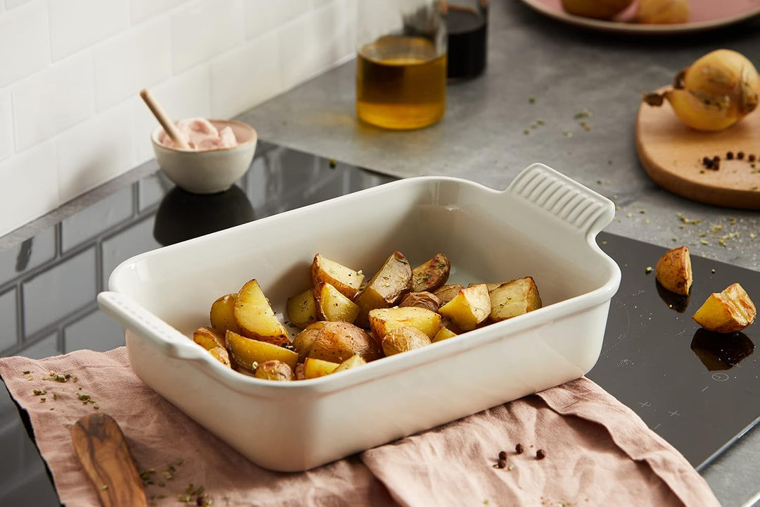 Le Creuset Rechteckige Auflaufform Tradition aus Steinzeug, 26 cm, 2.4 Liter, Meringue, 711022671600
