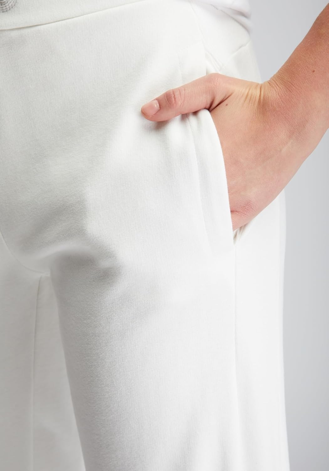 Elbsand Brinja Damen 7/8 Hose, Sweathose, gerade Schnittform XS Cloud White, XS Cloud White