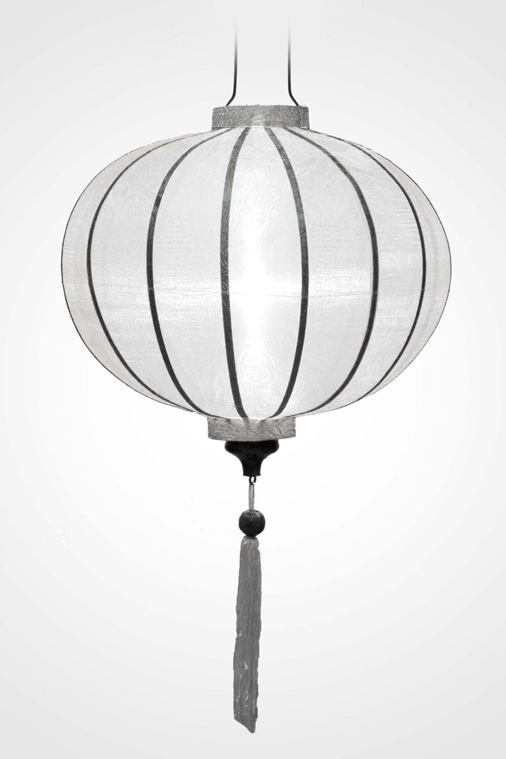 Asiatische Lampion aus weisser Seide, R Ø 38 cm – traditionelle Laterne von Hoi an aus Stoff, Bambus