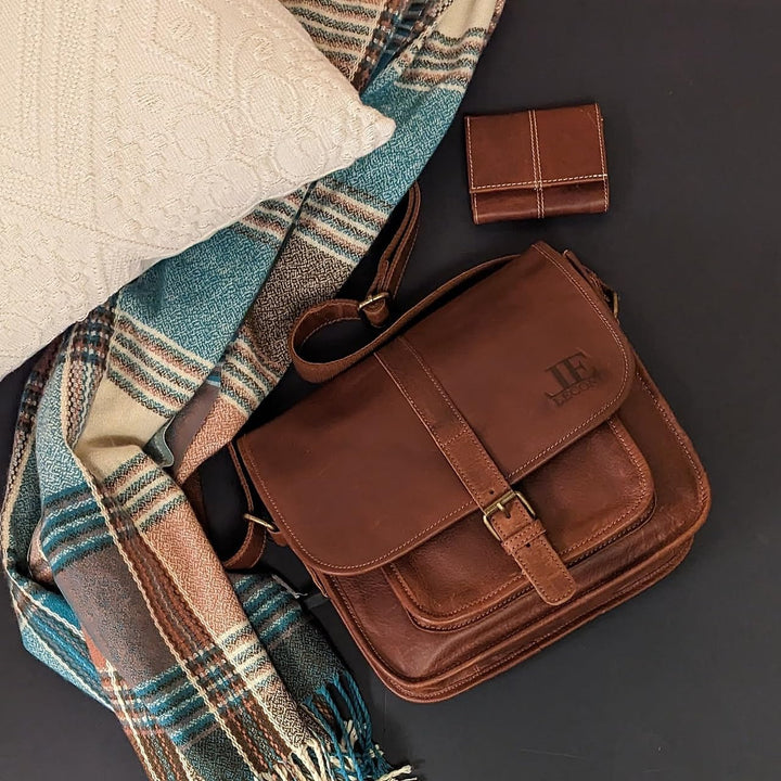 LECONI Umhängetasche Schultertasche für Damen Freizeittasche aus Büffelleder Damentasche Ledertasche