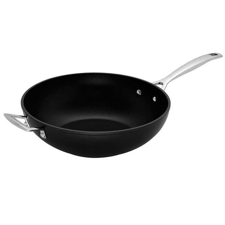 Le Creuset Aluminium-Antihaft Wok-Pfanne mit Gegengriff, Ø 30 cm, Für alle Herdarten inkl. Induktion