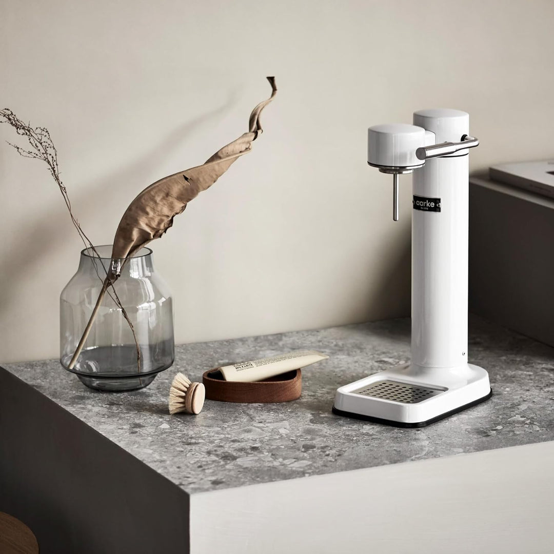 Aarke Carbonator 3, Wassersprudler aus Edelstahl mit BPA-frei Flasche, Weiss Finish