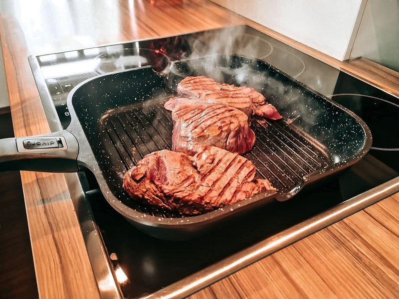 DIVORY Grillpfanne 28x28cm mit Ausguss und abnehmbaren Griff - Steakpfanne induktion - beschichtete
