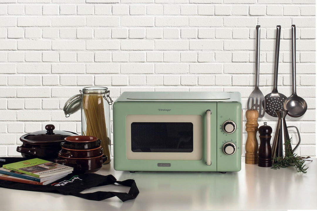 Ariete 3960 Mikrowelle Vintage, 800 W, Fassungsvermögen 20 l, 3 Funktionen, 6 Kochstufen, Timer, Grü