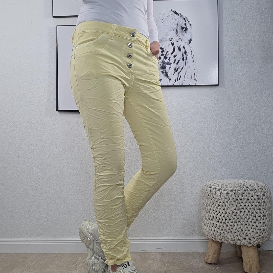 Jewelly Stretch Jeans| im Baggy Boyfriend Schnitt| Damen Hose mit dekorativer Knopfleiste| Perfekter