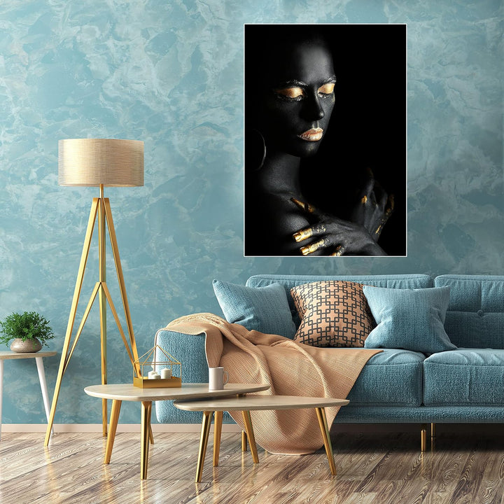 wandmotiv24 Poster als Wanddeko, Grösse 100x70cm, Gold Collection, Frau in Schwarz, goldene Highligh