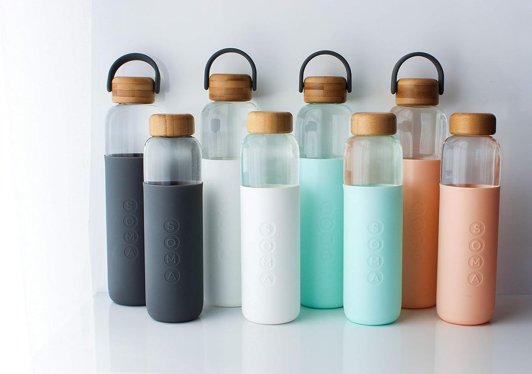 SOMA Free Glass Water Bottle with Silicone Sleeve, White Wasserflasche aus Glas, BPA-frei, mit Silik