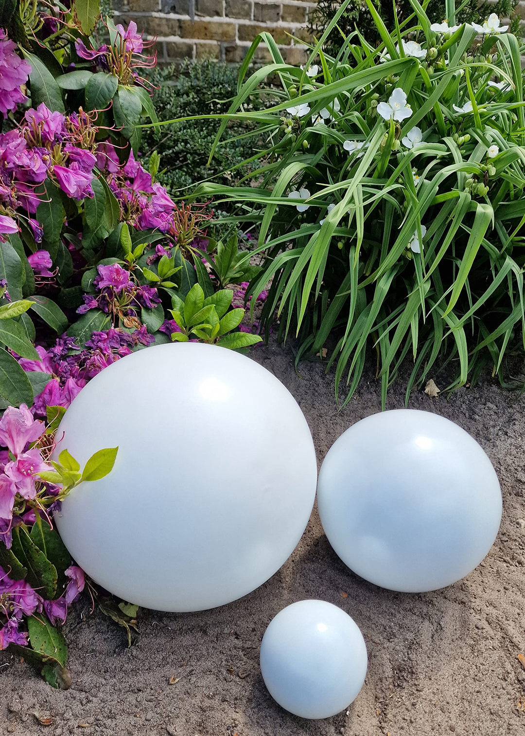 Dekokugel weiss matt 3er Set 40-30-20 cm aus Edelstahl Kugel Dekorationskugel Gartenkugel