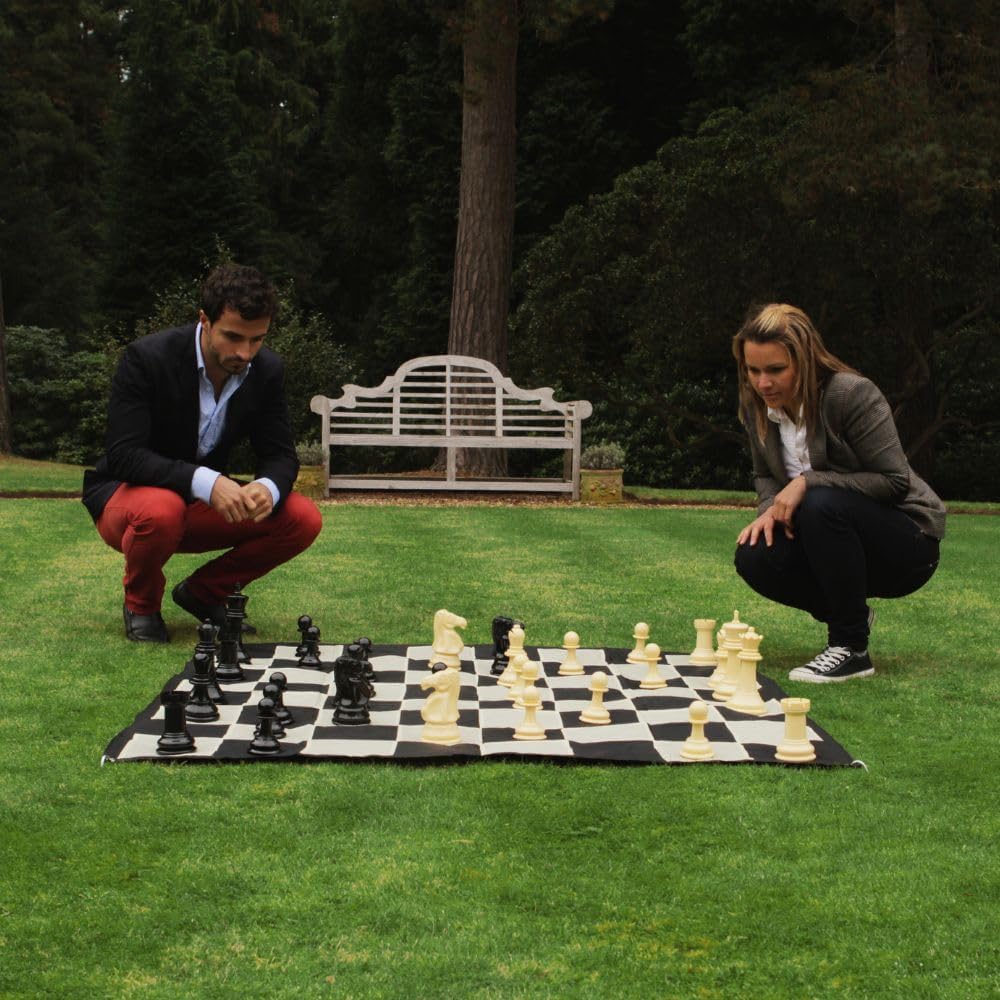 Ubergames Europe Gartenschach, bis zu 20cm hoch, inkl. Matte 90x90 cm