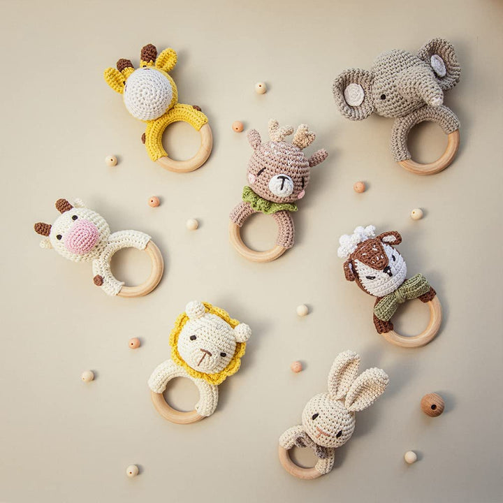 Youuys Babyrassel Gehäkelte Holz Häkeln Tiere Greifling Baby Holz Rassel Baby mit Sound Handmade Ras