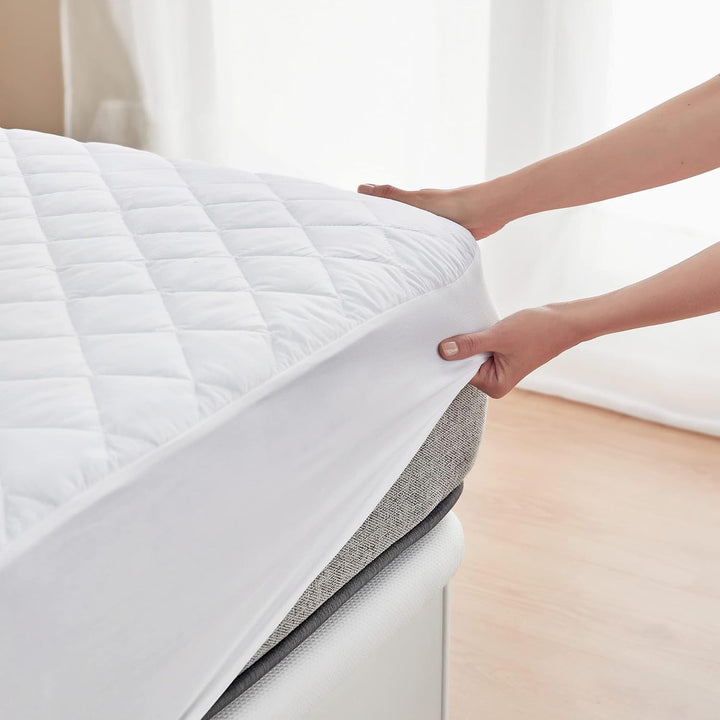 Pikolin Home - Gesteppter Matratzenschoner/-bezug, wasserdicht, atmungsaktiv, hypoallergen und extra