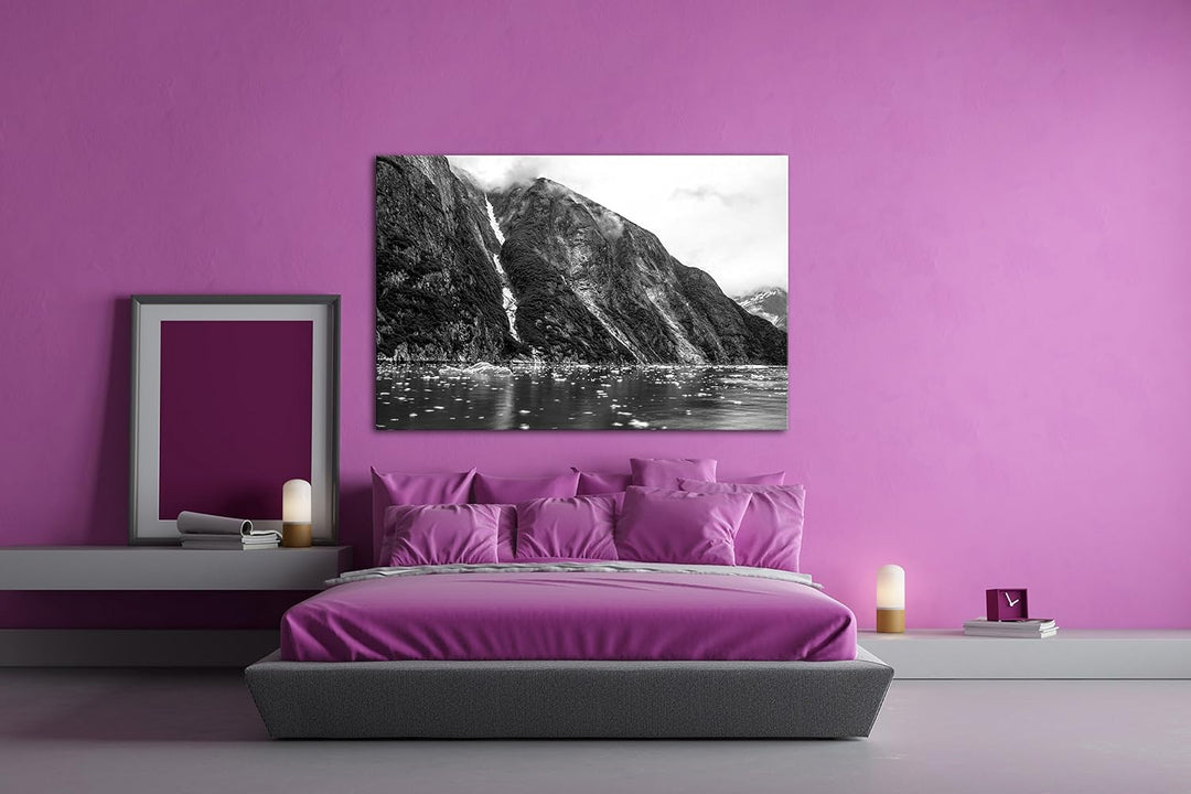 deyoli Tracy Arm Fjord in Alaska Effekt: Schwarz/Weiss im Format: 80x60 als Leinwandbild, Motiv fert