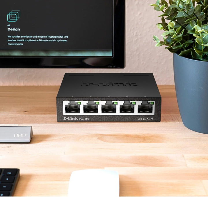 D-Link DGS-105 5 Ports Layer2 Gigabit Switch (bis zu 2000 Mbit/s Datenübertragung pro Port, einfache