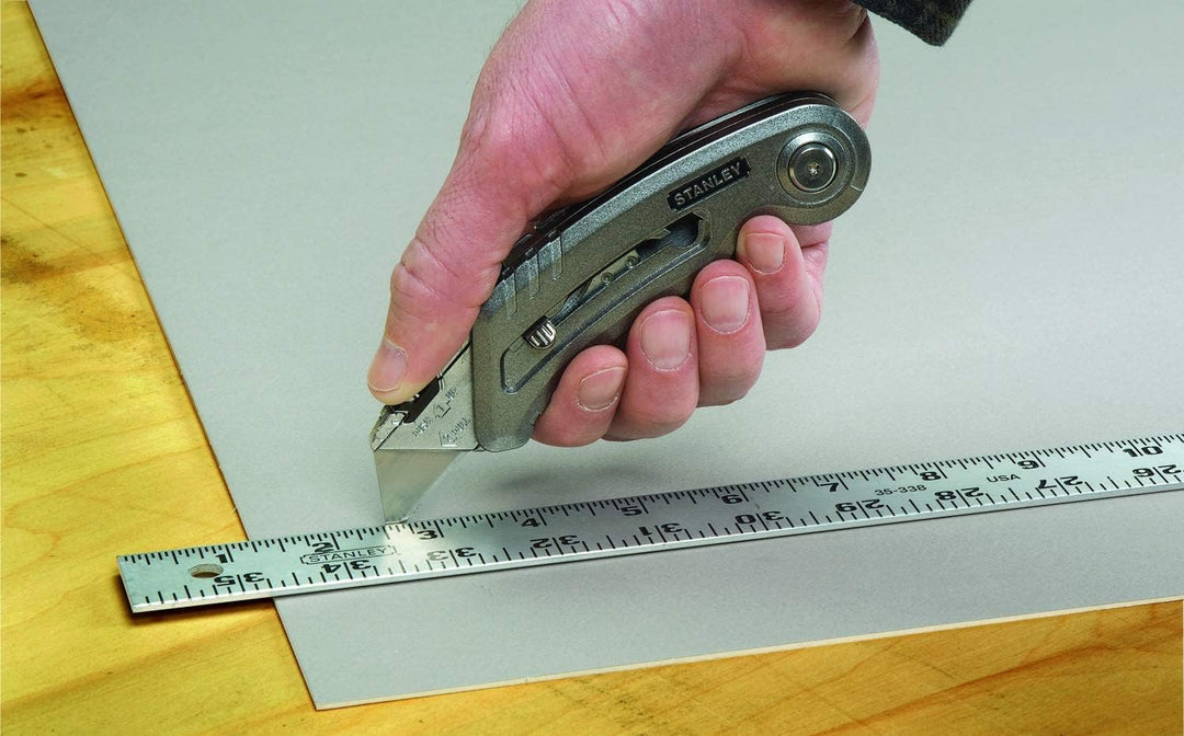 Stanley Quickslide II Sportmesser (gezahnte Sportklinge, mit Sicherheitssystem für sicheres Arbeiten