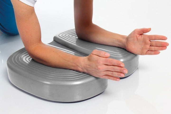 Aero Step Pro / Farbe: blau / Masse: 52 x 40 x 8,5 cm / max. Belastbarkeit: ca. 200 kg
