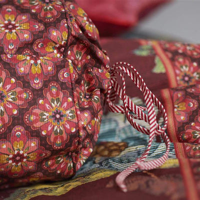 Pip Studio Nackenrolle Poppy Stitch | rot - 22 x 70